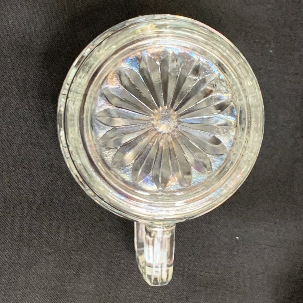 VINTAGE FEDERAL GLASS WINDSOR BUTTON & CANE CREAMER - Picture 5 of 5